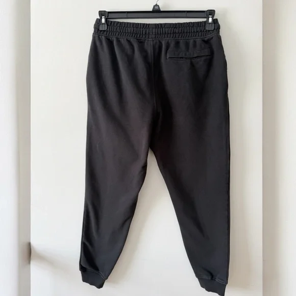 Gymshark EUC Black Tapered Joggers Athletic Fleece Sweatpants Menβs M Gym Fit - Picture 4 of 16